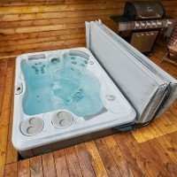 hydropool hot tub size